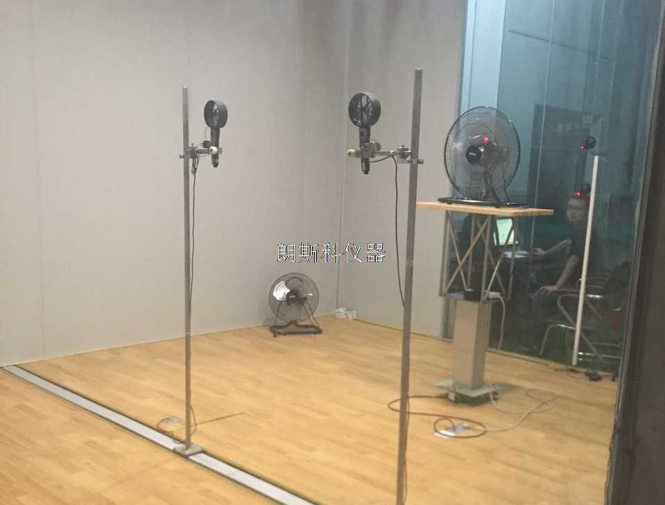 電風(fēng)扇風(fēng)量室內(nèi)部.jpg 電風(fēng)扇風(fēng)量室內(nèi)部.jpg